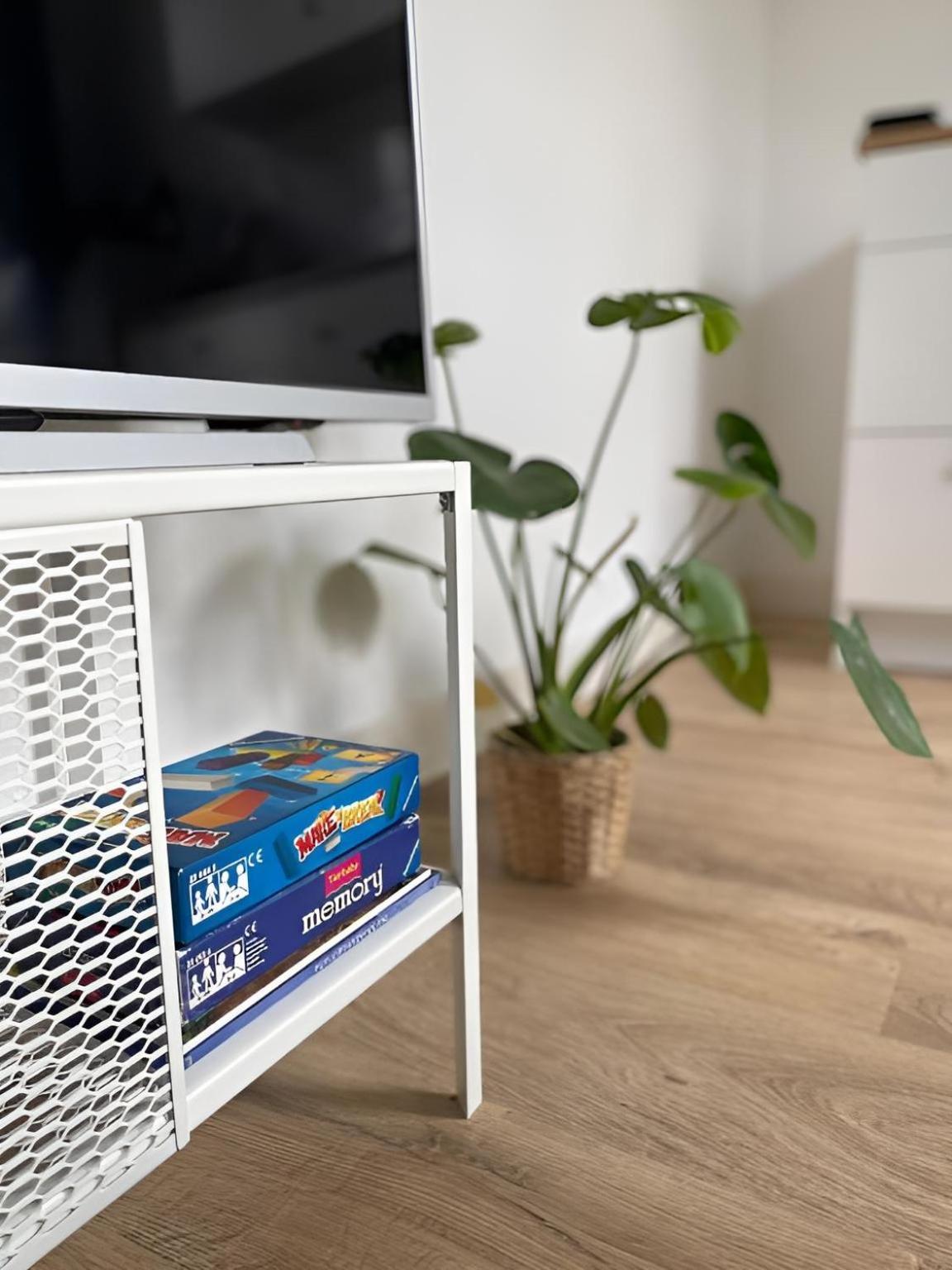 Raha Apartments - Modernes Studio-Apartment - Hbf - Gratis Parkplatz Erfurt Eksteriør billede