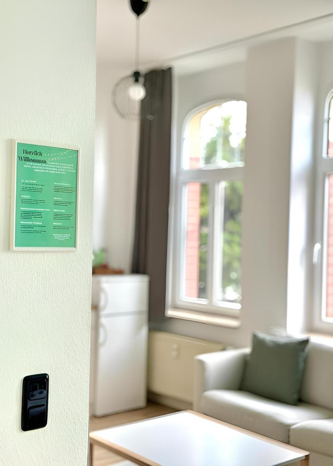 Raha Apartments - Modernes Studio-Apartment - Hbf - Gratis Parkplatz Erfurt Eksteriør billede